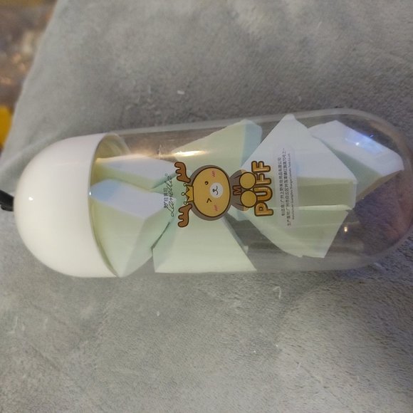 Makeup bundle - Picture 3 of 7